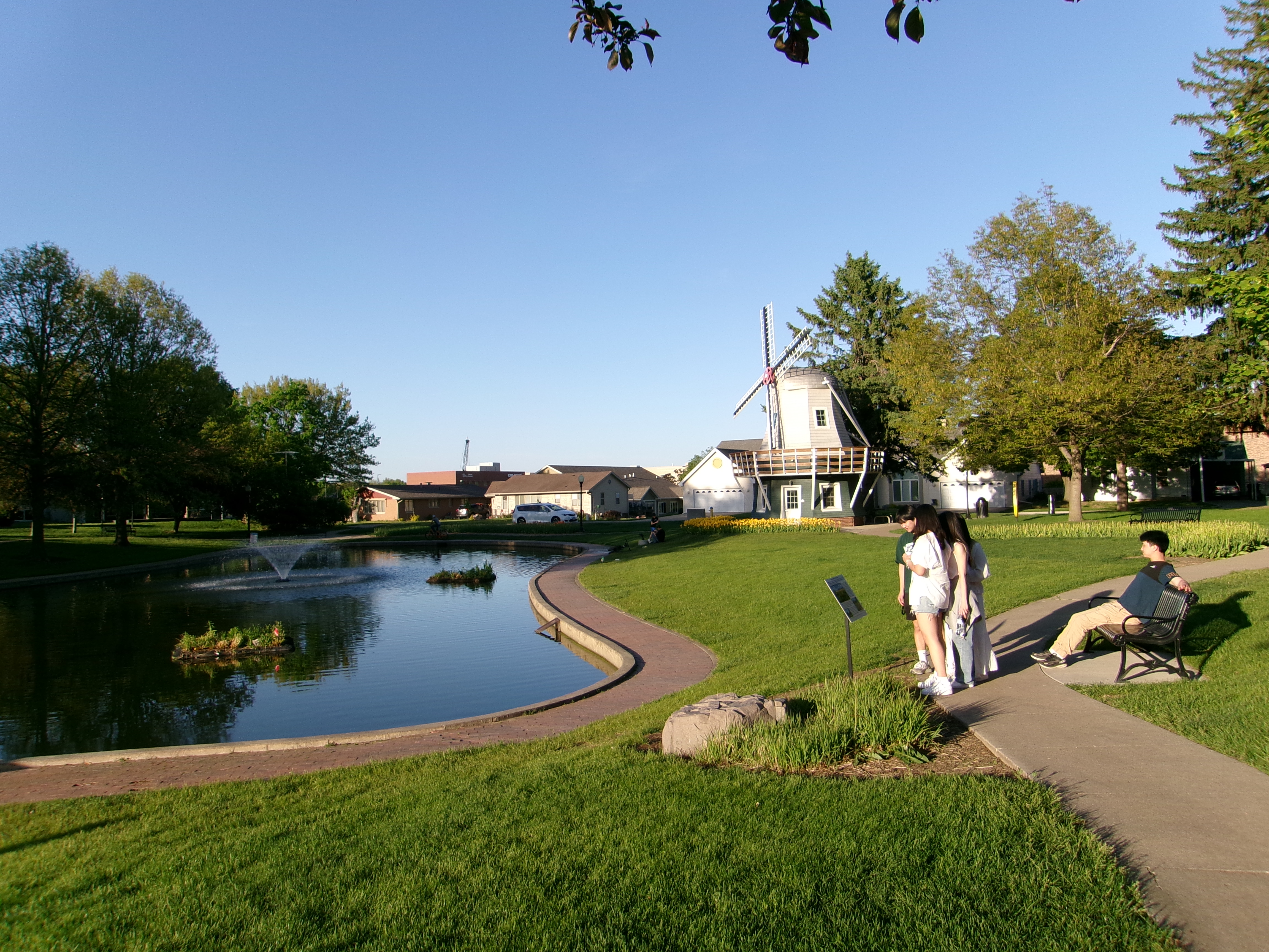 Pella, IA